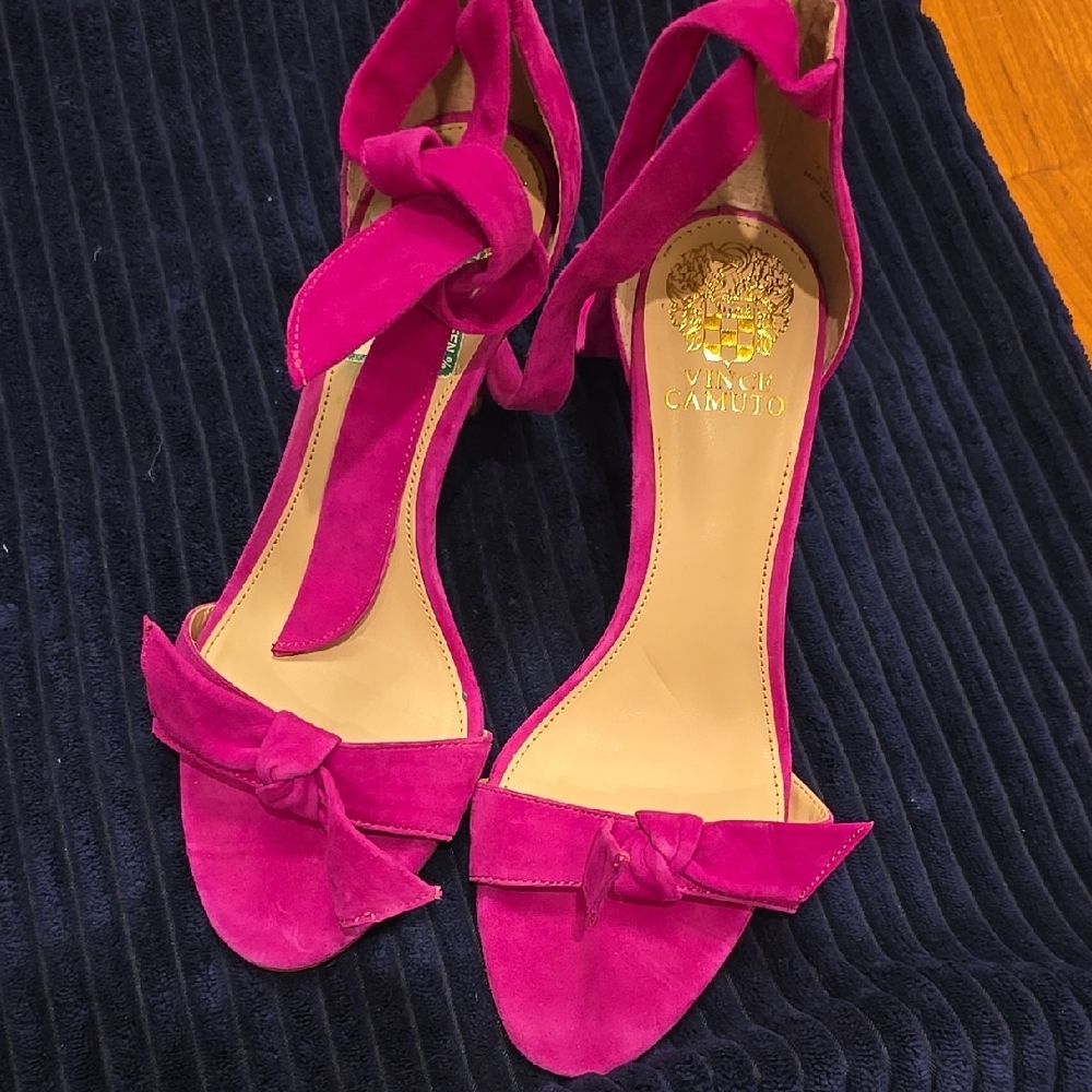 Vince Camuto Pink Heels with Bow Detail